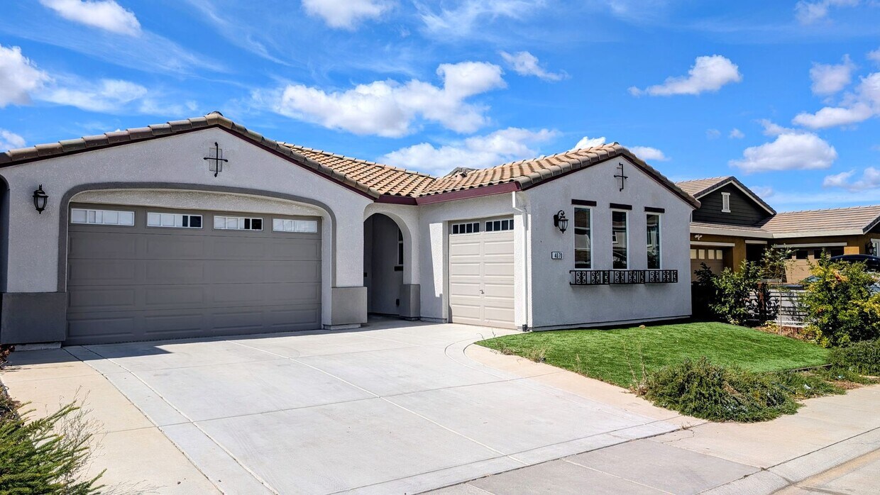 Foto principal - Gorgeous Home in Cypress!
