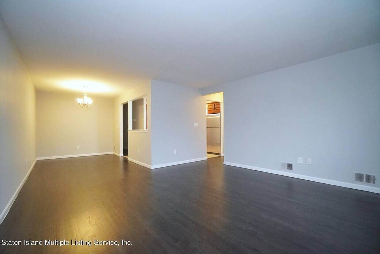 214 Giffords Ln, Staten Island, NY 10308 House for Rent in Staten