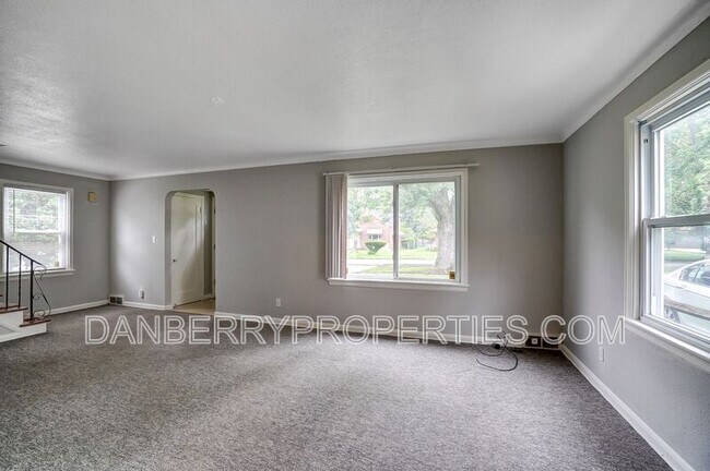 Foto del edificio - 1017 Searles Rd