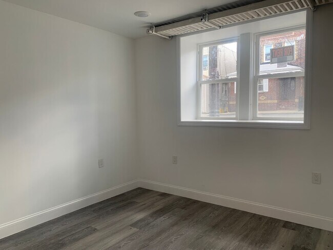 Building Photo - 401 Walker St