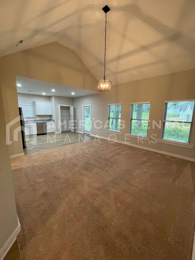 Building Photo - Home for Rent in Eva, AL!!! Available to V...