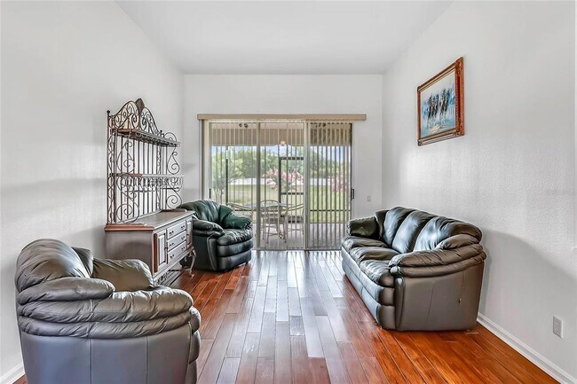 Building Photo - 942 Kingsridge Cir