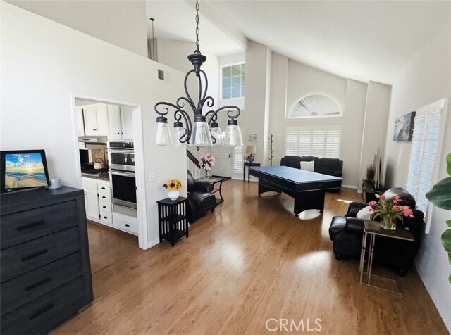 Foto del edificio - 855 Ave Bernardo