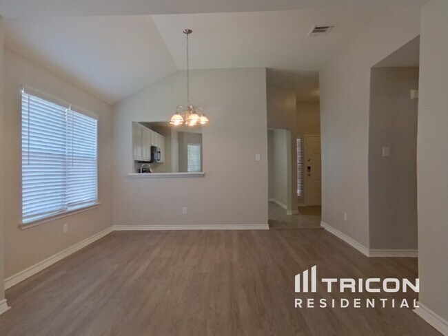 Foto del edificio - 233 Amherst Dr