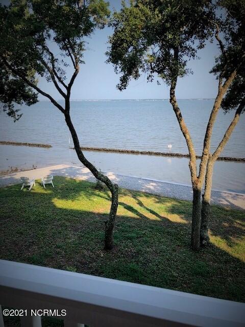 Foto del edificio - 1700 Salter Path Rd