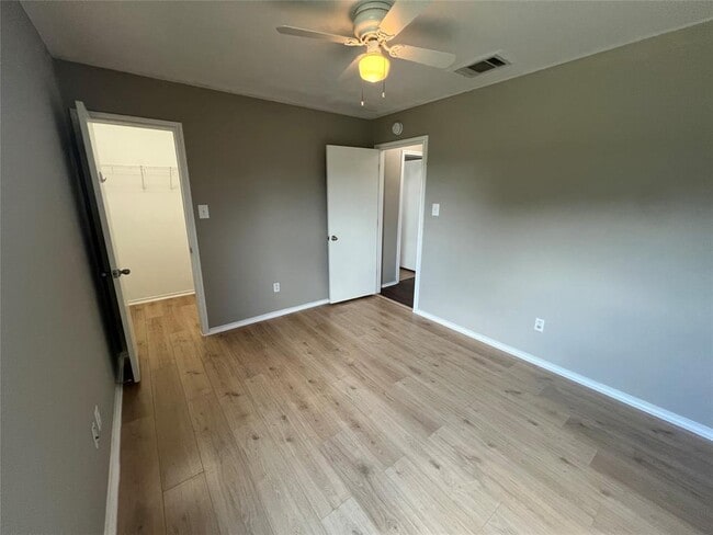 Building Photo - 12817 Chime Dr