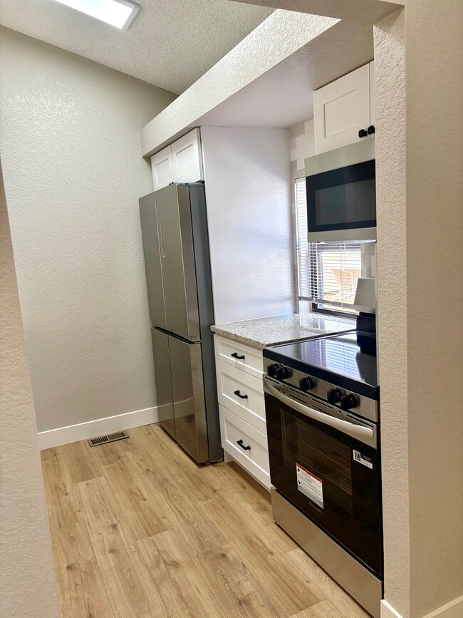 Building Photo - 4221 S Richfield Way