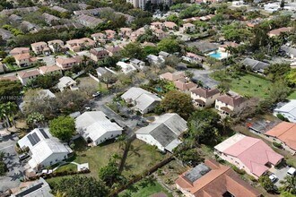 Building Photo - 10583 La Placida Dr