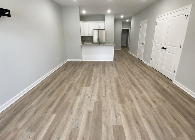 Foto del edificio - 2513 Bratton Street Unit B