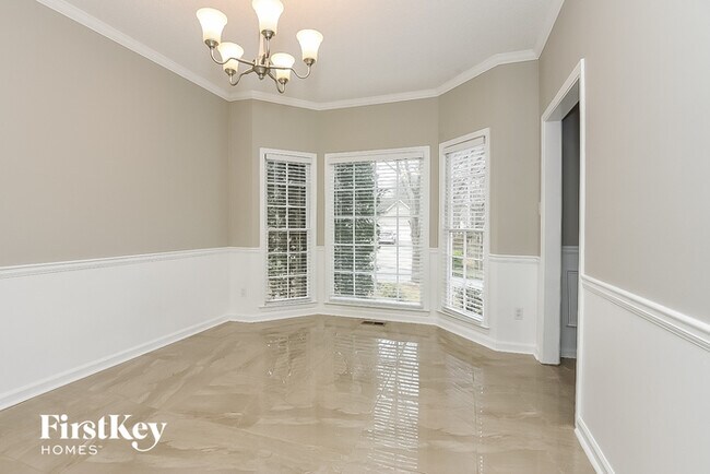 Foto del edificio - 3326 Poplar Ridge Dr