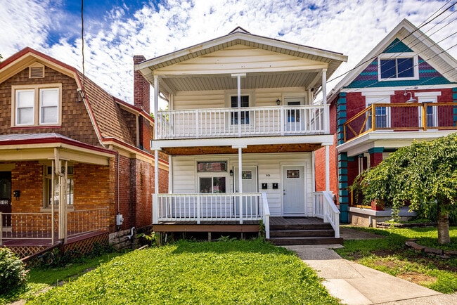 Building Photo - 5125 Carthage Ave