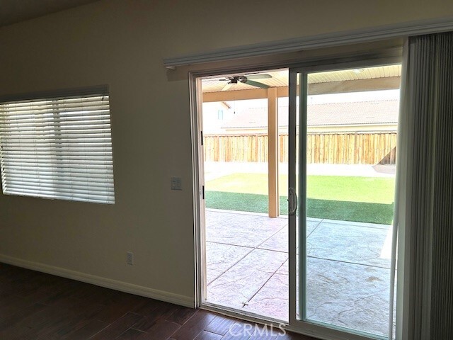 Building Photo - 14271 Sierra Grande St