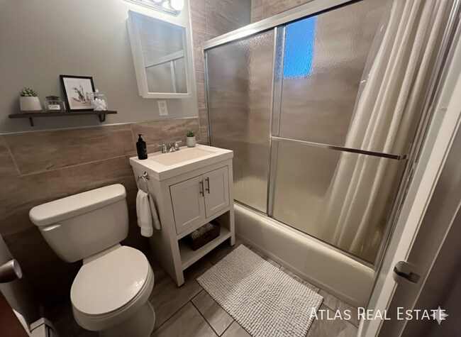 Foto del edificio - 835 E San Miguel St