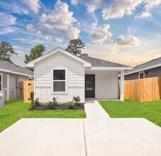 Building Photo - 14533 William Trails Dr