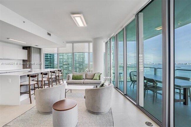 Foto del edificio - 2900 NE 7th Ave
