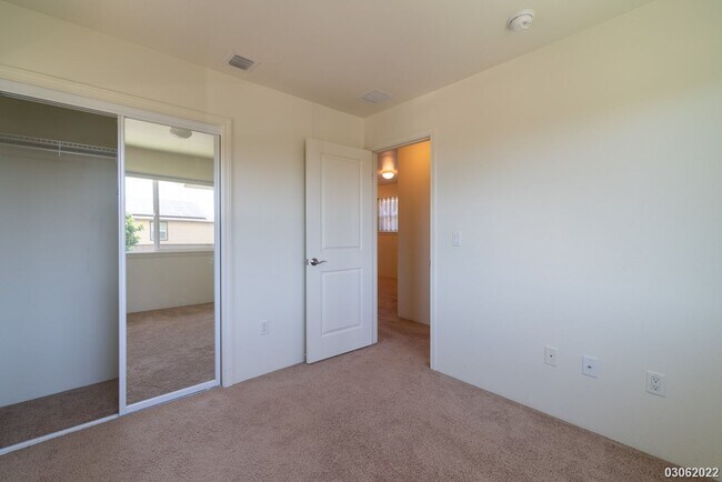 Foto del edificio - 3BR 2.5BA House w/CENTRAL AC & EXTRA PARKI...