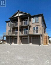 Building Photo - 30 Pumpkin Cor Cres