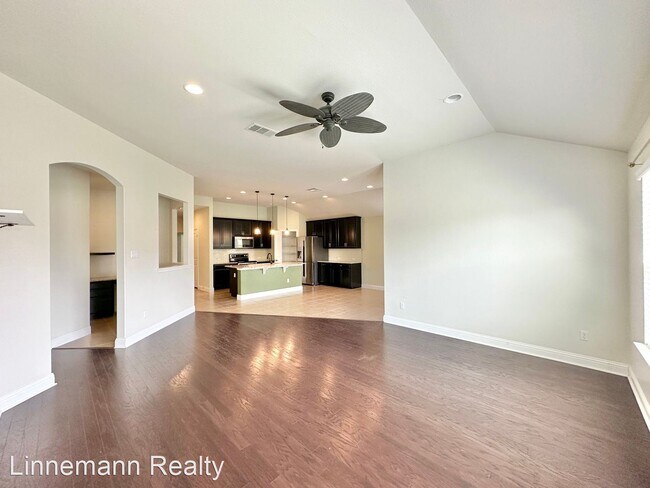 Foto del edificio - 4 br, 2 bath House - 830 Old World Drive