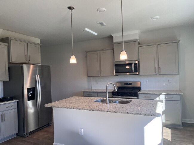 Foto del edificio - 2811 Farmhouse Dr