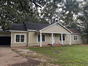 Building Photo - 2047 Bankhead St