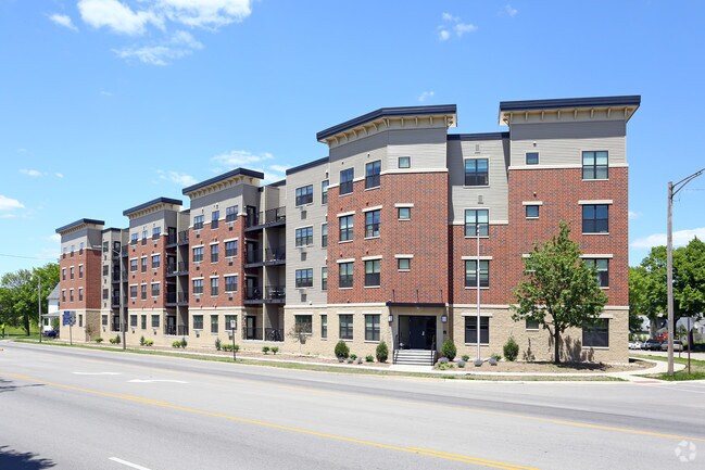 Edificio - Kingston Village Apartments