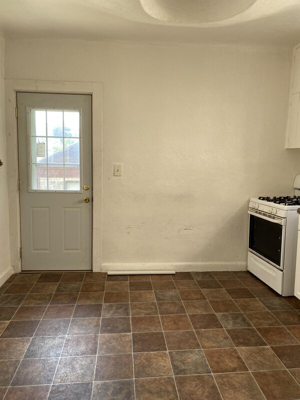 Foto del edificio - 1427 S 81st St