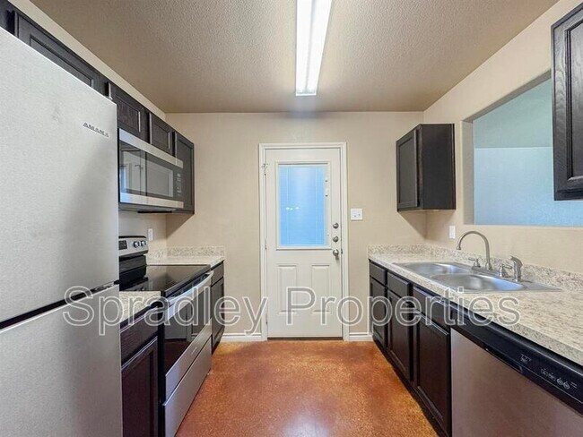 Foto del edificio - 1576 Brady Wy