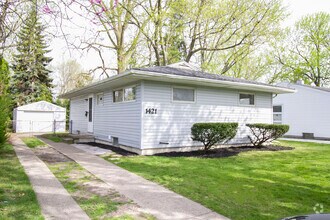 Building Photo - 1421 Pennelwood Dr