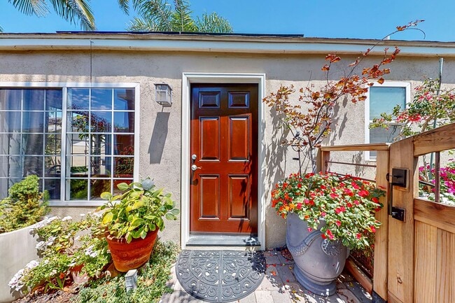 Building Photo - San Clemente Oasis
