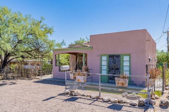 Photo - 1926 N Fremont Ave Apartment