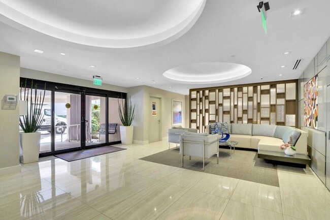 Foto del edificio - 2697 N Ocean Blvd