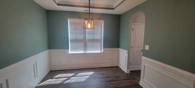 Building Photo - Spacious Elegance Awaits: 4-Bedroom Gem with Granite Countertops on Harrington Road!