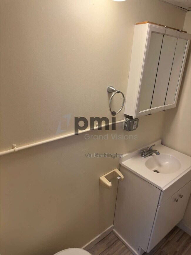 Foto del edificio - 601 1/2 Monroe Avenue