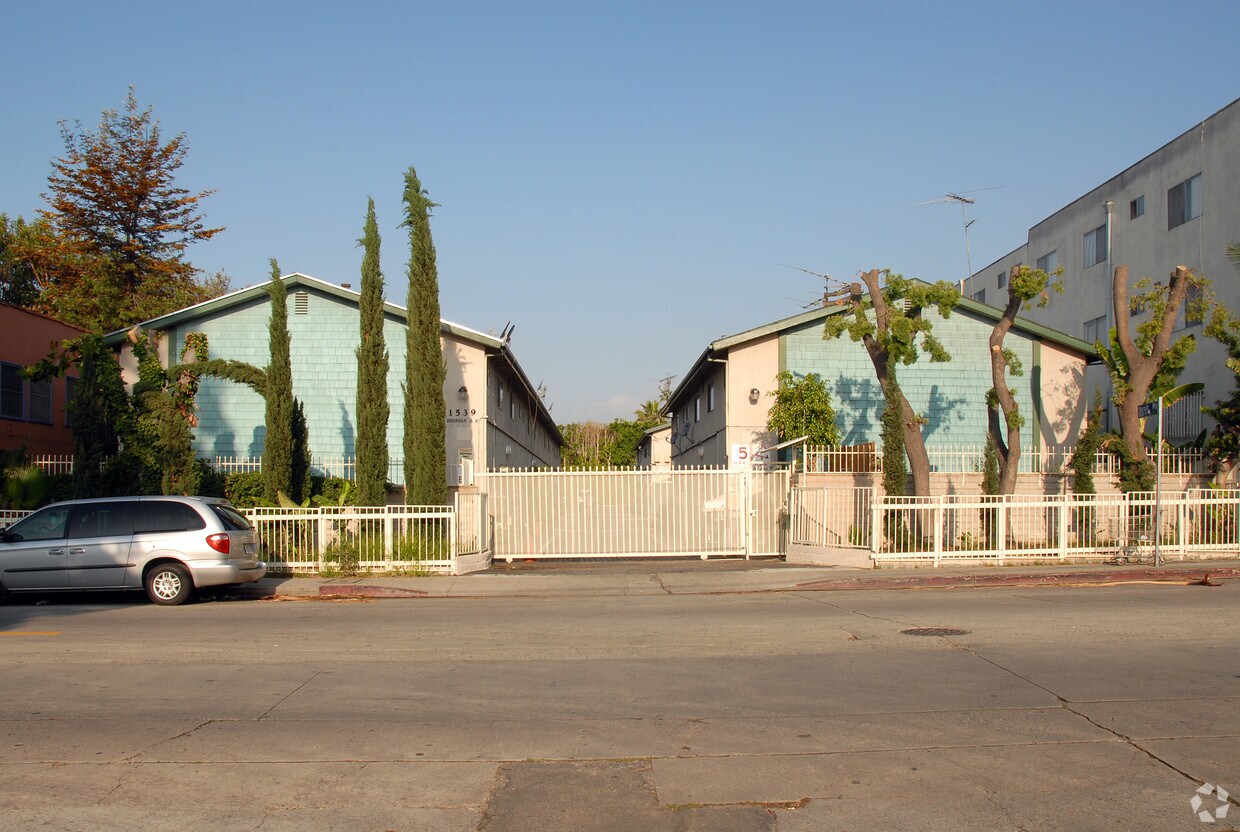 Foto del edificio - Bronson