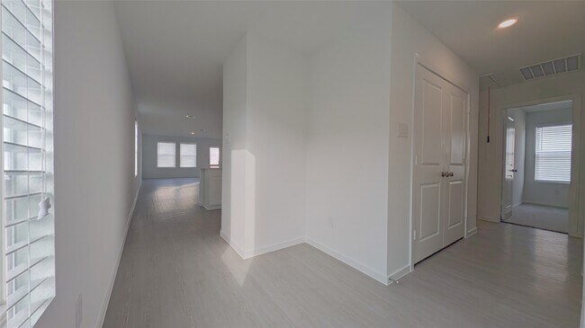 Foto del edificio - 21518 Willow River Canyon Ln