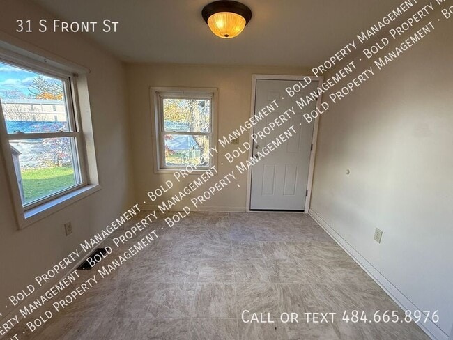 Foto del edificio - 31 S Front St