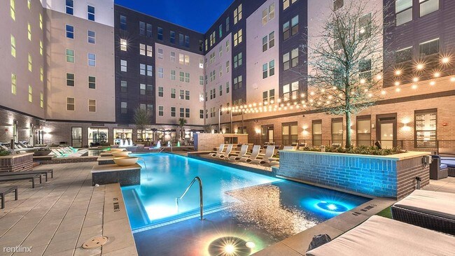 Building Photo - 1 br, 1 bath Apartment - 1510 West Loop S 320