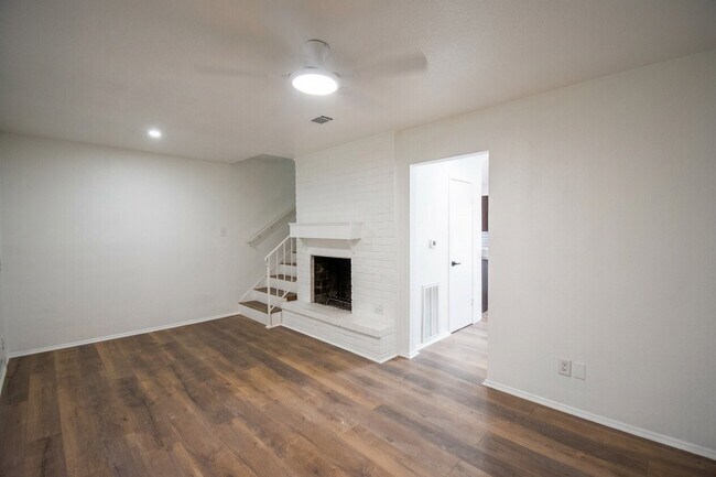 Foto del edificio - 433 Sunset Dr