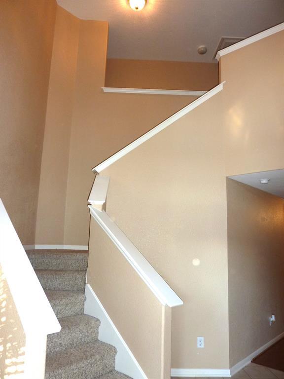 Building Photo - 2622 Falling Forest Ct