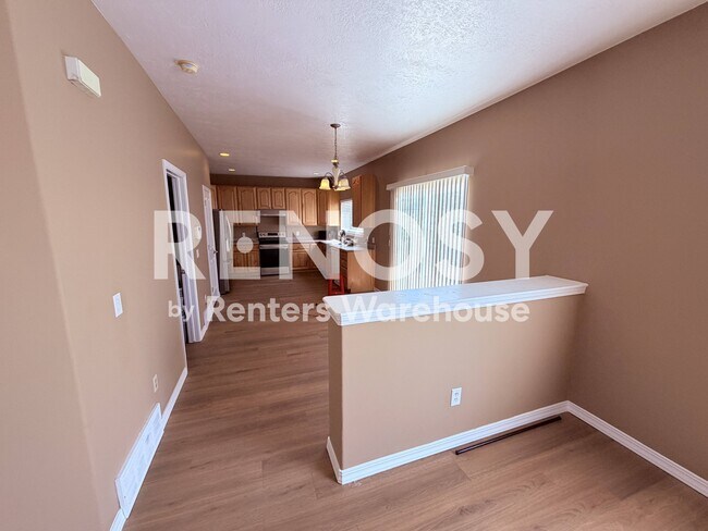 Building Photo - 3257 Park Springs Dr