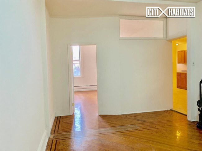 Building Photo - 153 St Nicholas Ave