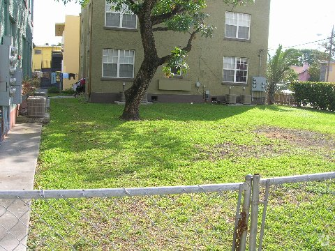 Building Photo - Third Street Apartments