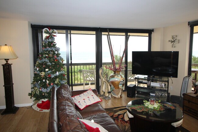 Building Photo - 3100 N Hwy A1A