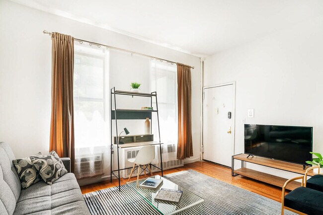 Foto del edificio - 240 E 26th St