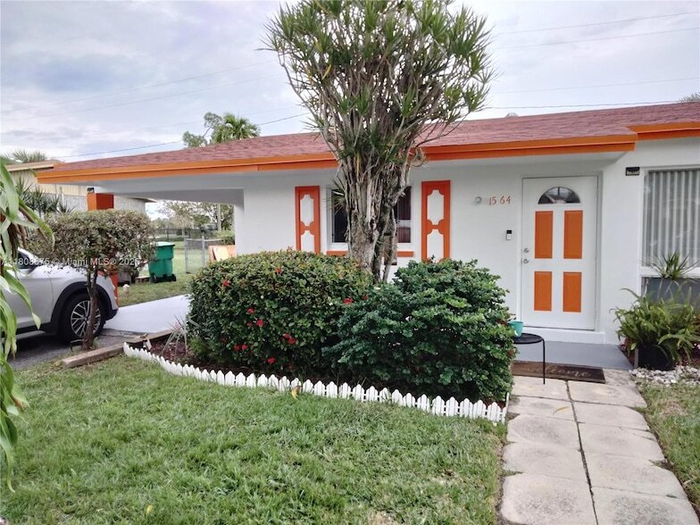 Building Photo - 1564 NW 31st Way
