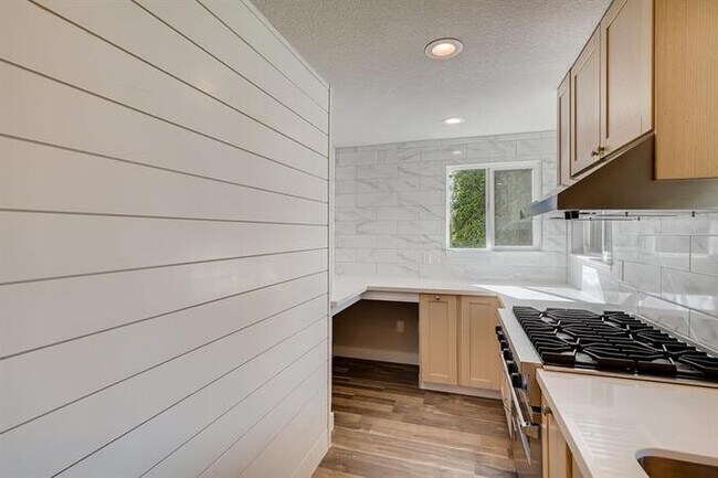 Foto del edificio - 12029 SE 220Th Place, Kent, WA, 98031