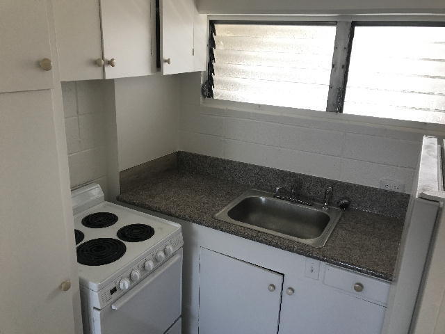 Building Photo - KUILEI GARDENS 1/1/1 lanai, laundry