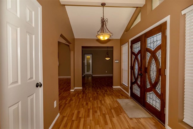 Building Photo - 13610 Twopenny Ln