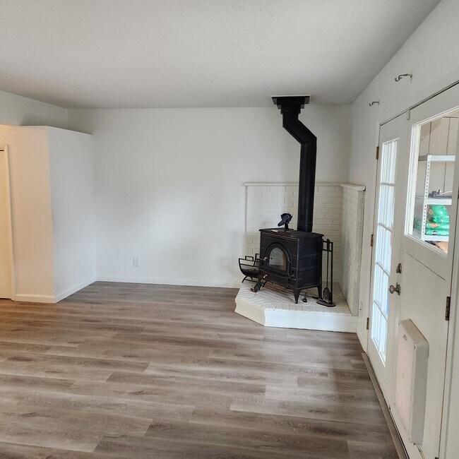 1144 NE Cornell Rd, Hillsboro, OR 97124 Townhome Rentals in Hillsboro