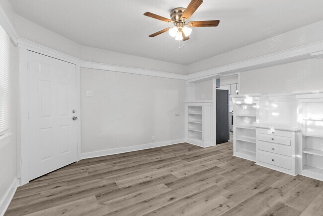 Foto del edificio - 736 Olive Ave